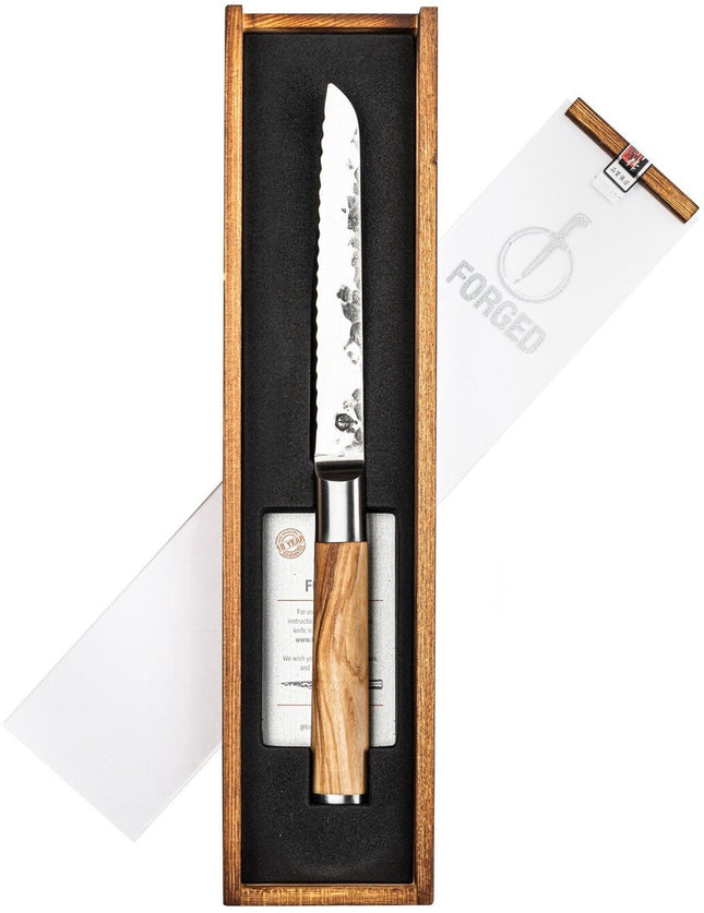 Forged Olive Universeel mes gekarteld